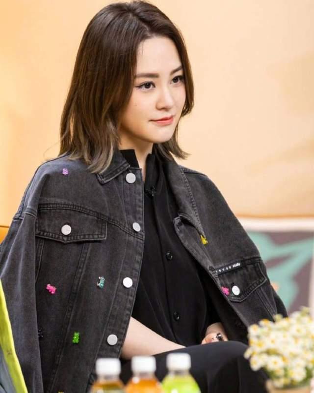 娱乐吃瓜女明星去世,吃瓜女明星离世引发哀思